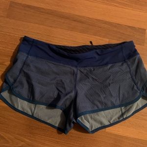 Lululemon shorts size 10